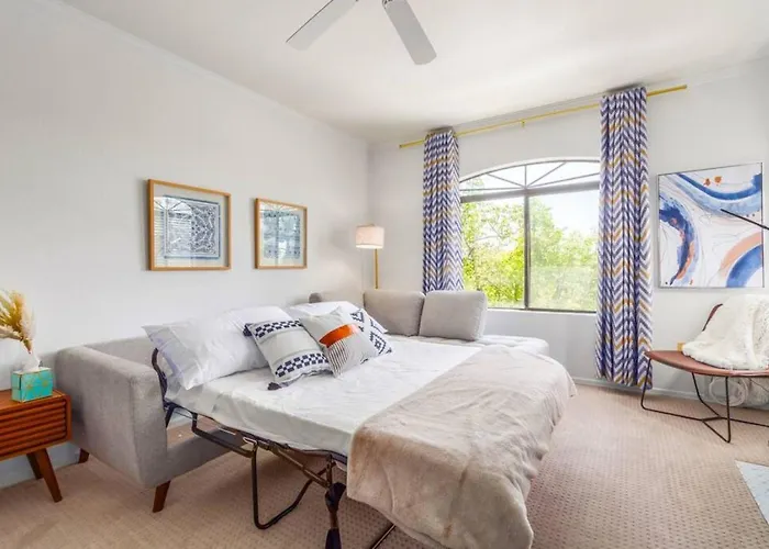 Apartment Resort-style 1br Walkable Putting Pool