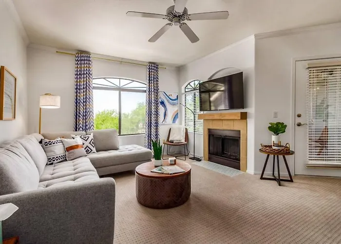 Resort-style 1br Walkable Putting Pool