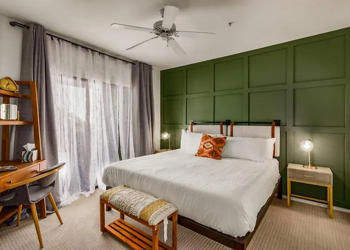 Apartment Resort-style 1br Walkable Putting Pool *