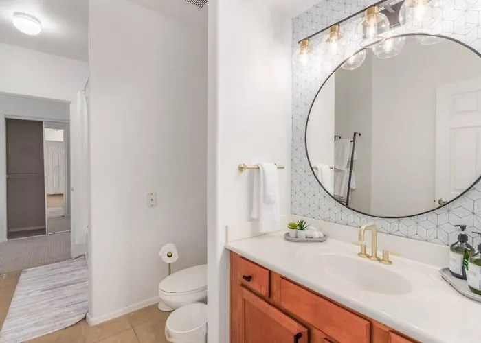 Apartment Resort-style 1br Walkable Putting Pool Scottsdale