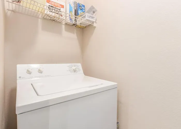 1br Pools, Trails Mountain Views *