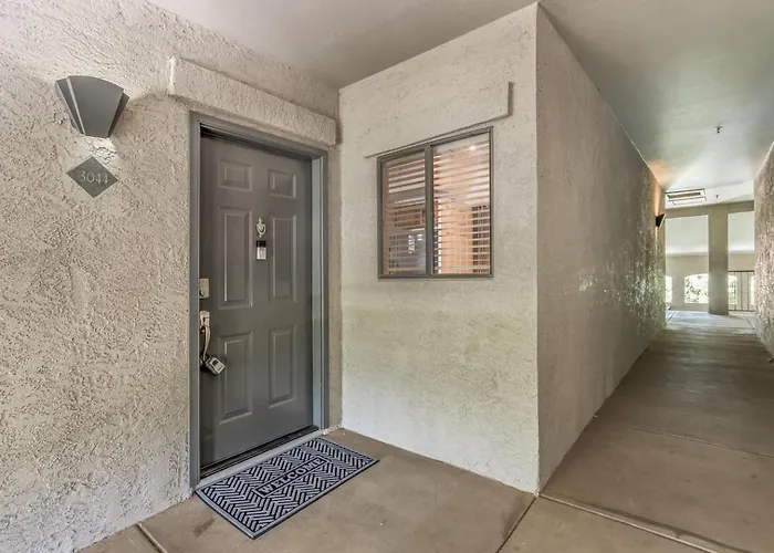 Apartment 1br Pools, Trails Mountain Views Scottsdale