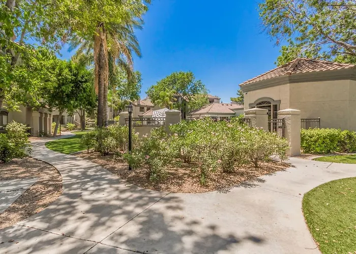 1br Pools, Trails Mountain Views Apartment *